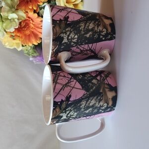 NEW, Set of 2 Mossy Oak Coffee/Tea Mugs.